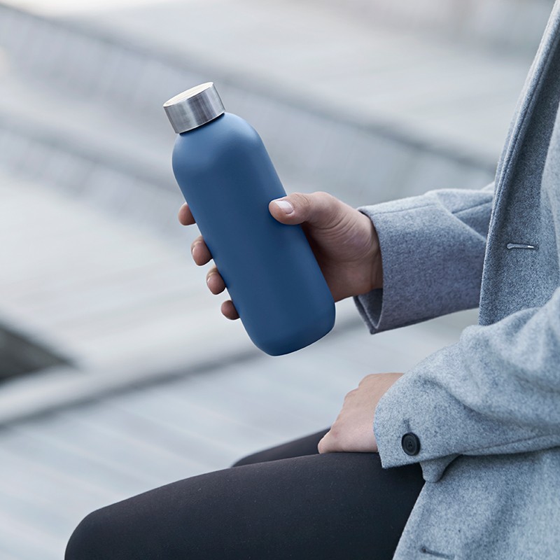 Garrafa de Água 600ml - Keep Cool Azul Dusty Blue - Stelton