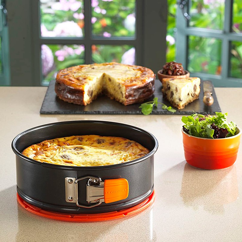 Springform Tin 20cm Black Le Creuset