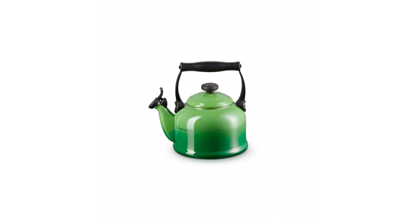 Le creuset shop kettle green