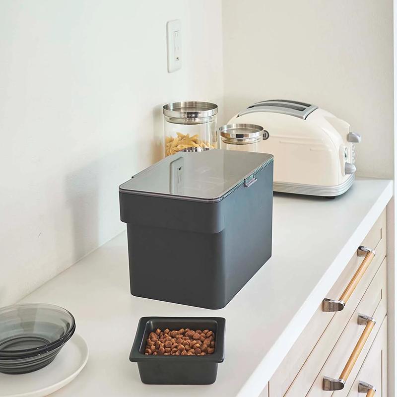 Pet Food Container Black Tower Yamazaki