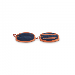 Denim Set of 2 Fingergrip Pot Holder Blue And Brown - Le Creuset